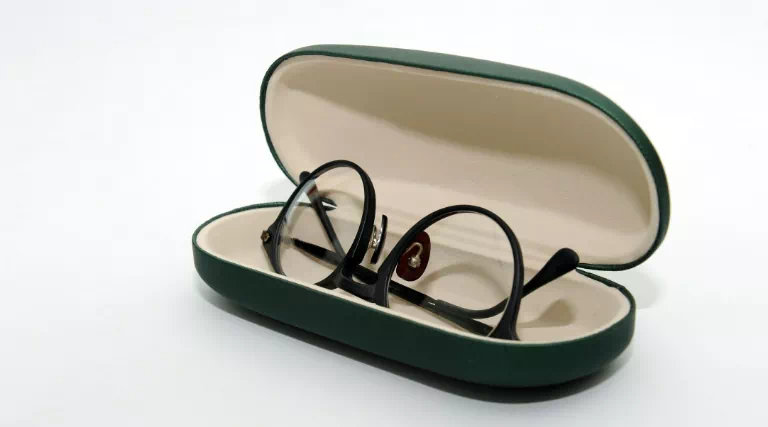 Okulary w pudełku
